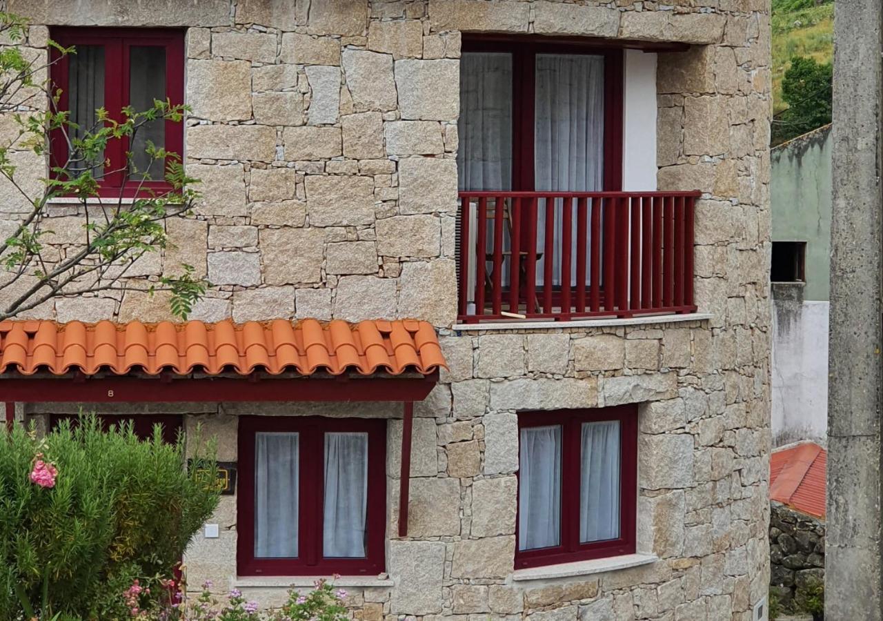 Maison d'hôtes Casas Da Ribeira à Seia Extérieur photo