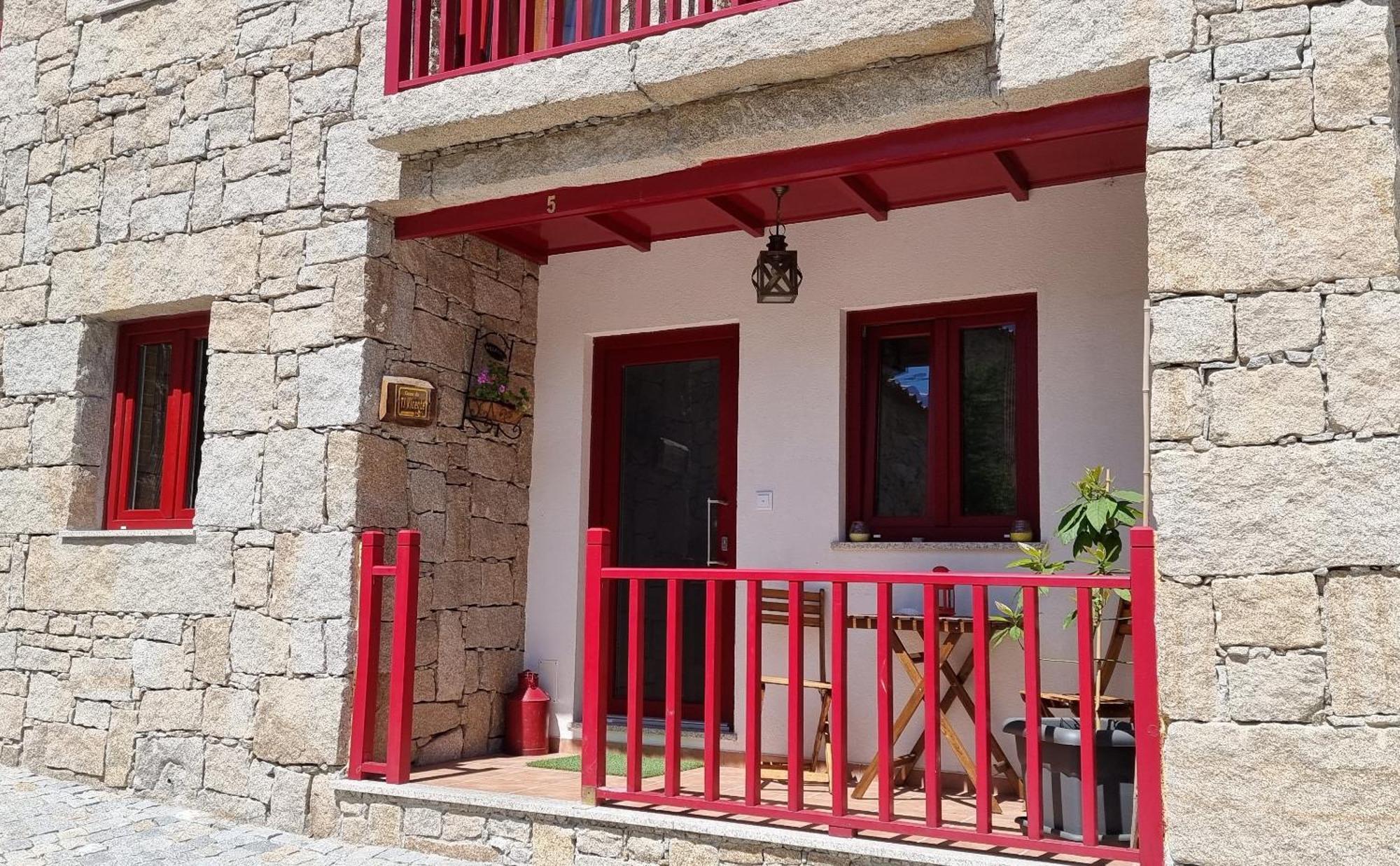 Maison d'hôtes Casas Da Ribeira à Seia Extérieur photo