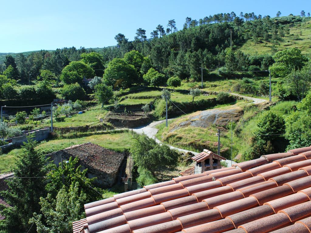Maison d'hôtes Casas Da Ribeira à Seia Extérieur photo