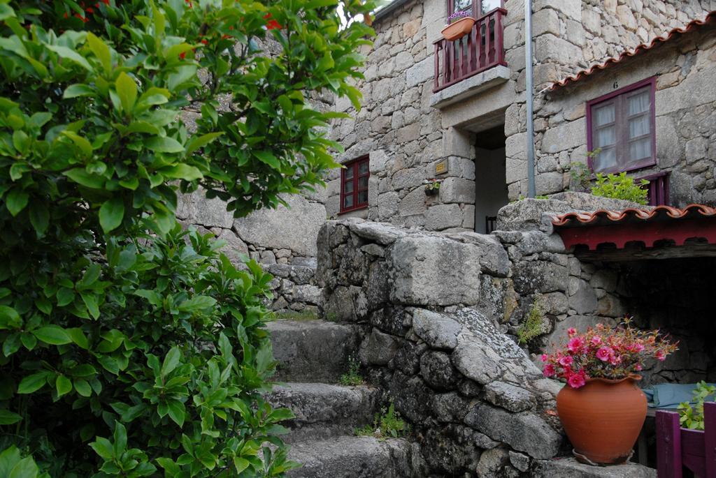 Maison d'hôtes Casas Da Ribeira à Seia Extérieur photo